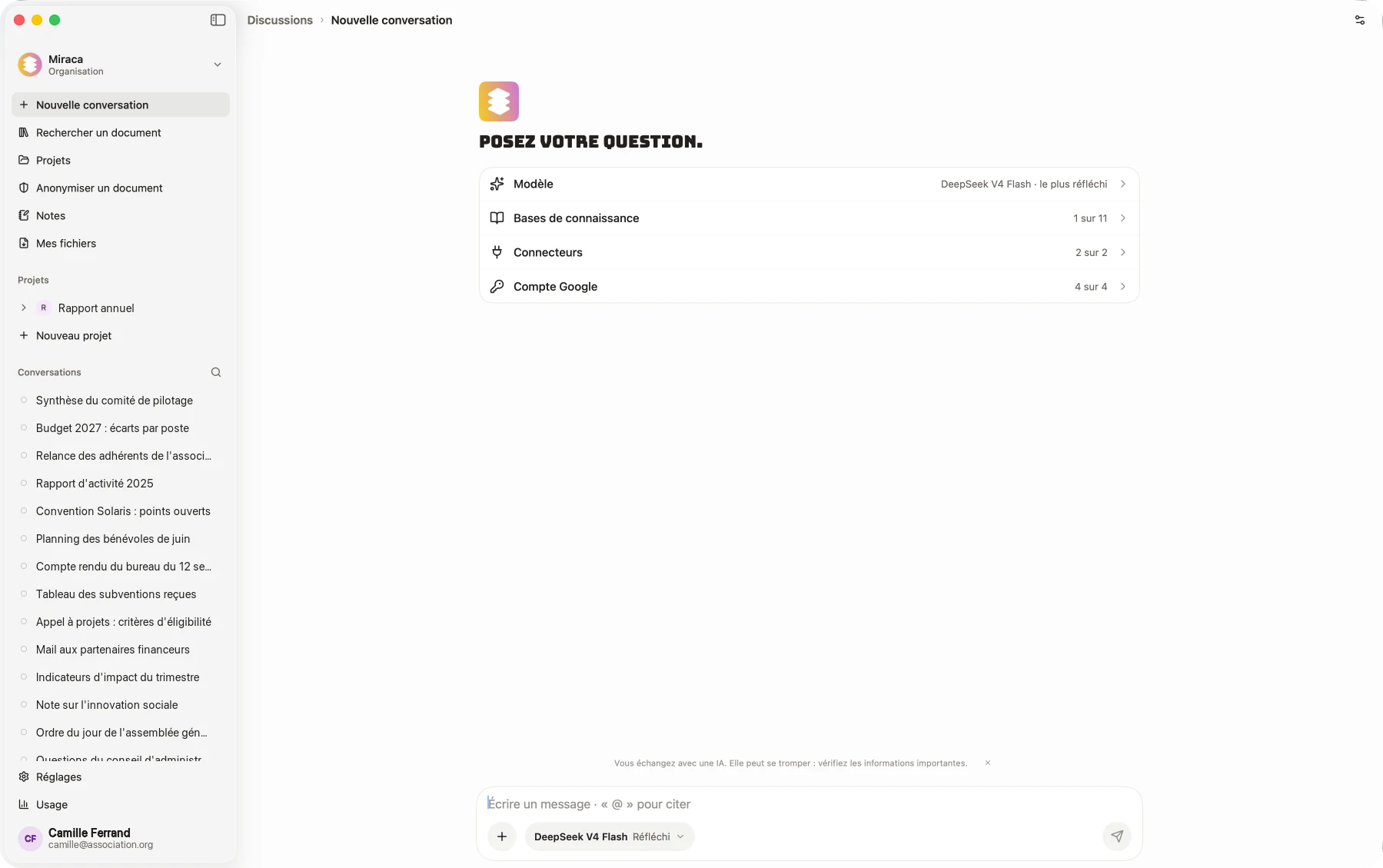 L'application Miraca sur Mac : la barre latérale avec les conversations, les projets, les notes et les fichiers, et une nouvelle conversation où l'on choisit le modèle, les bases de connaissance et les connecteurs.